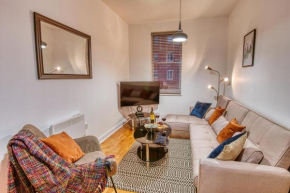 Boathouse - Cosy Central Birmingham Location with Free Parking & Fast Wifi